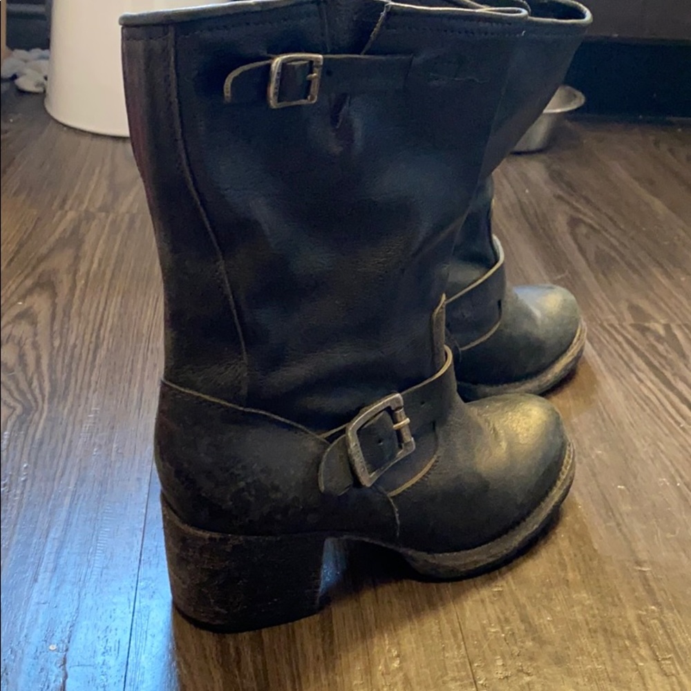 Short Frye Boot - Picture 2 of 4